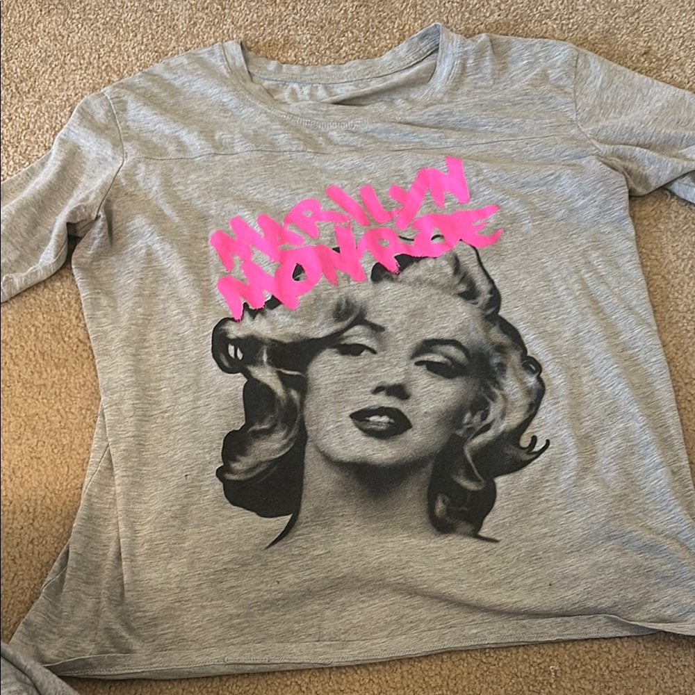 Gray Marilyn Monroe Graphic Top